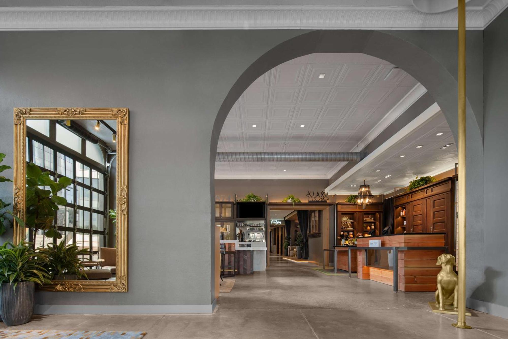 Hotel West & Main Conshohocken, Tapestry Collection Hilton エクステリア 写真
