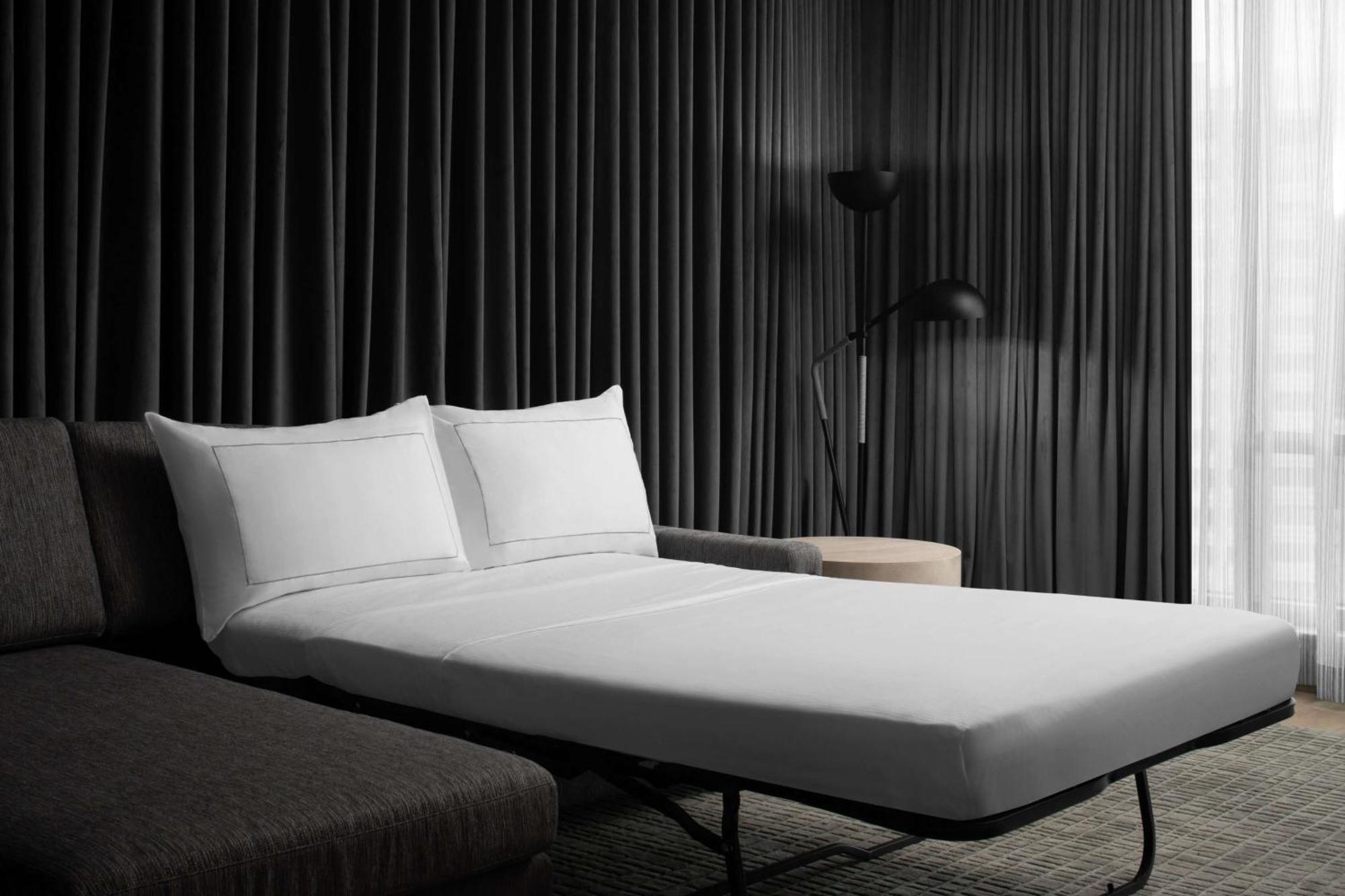 Hotel West & Main Conshohocken, Tapestry Collection Hilton エクステリア 写真