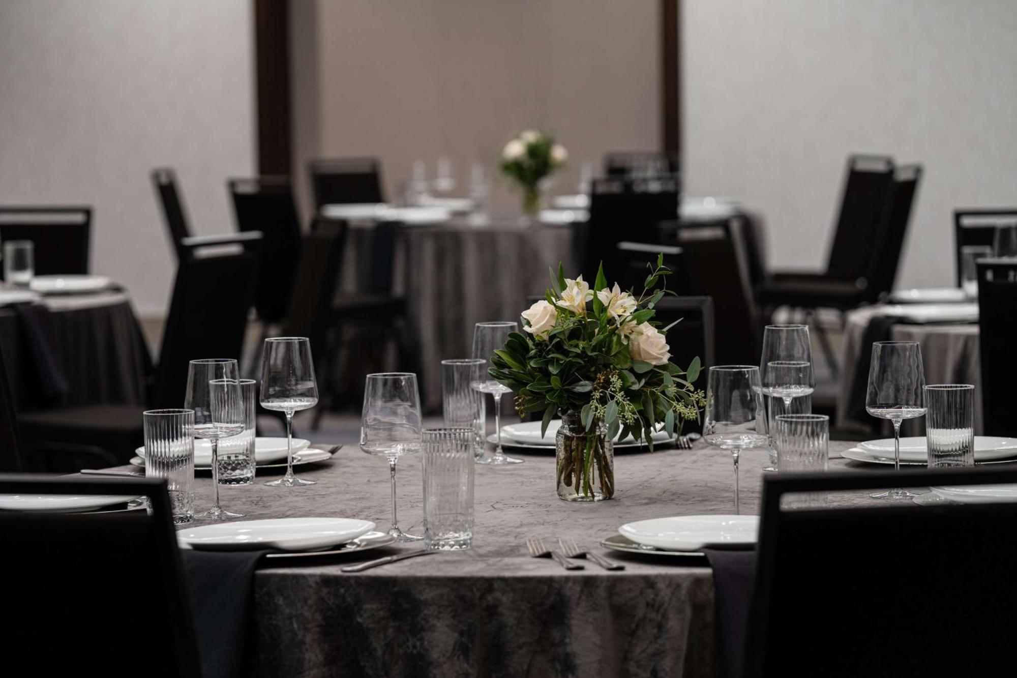 Hotel West & Main Conshohocken, Tapestry Collection Hilton エクステリア 写真