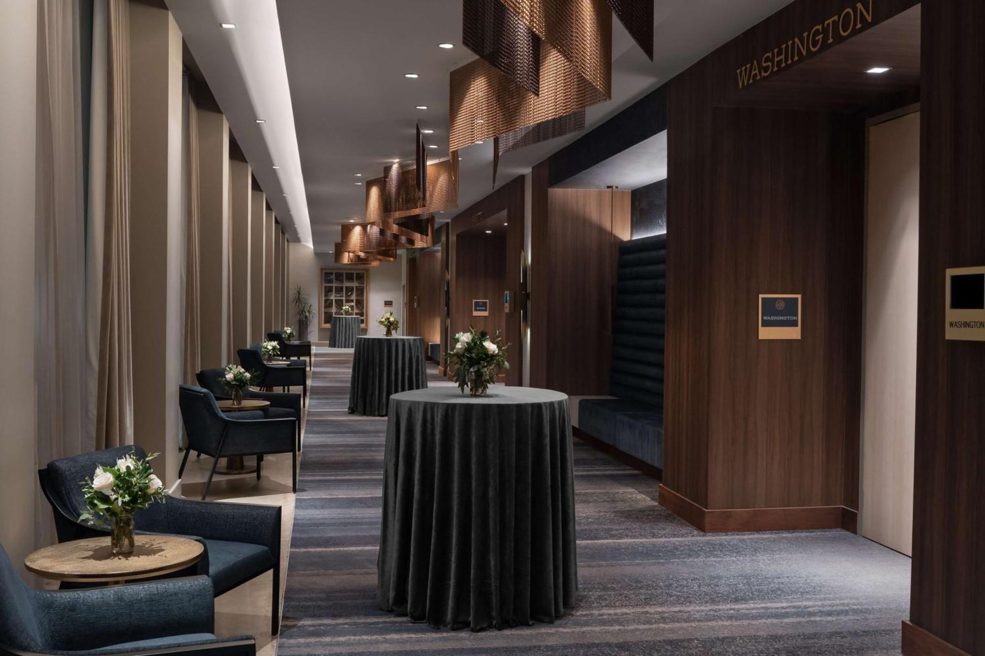 Hotel West & Main Conshohocken, Tapestry Collection Hilton エクステリア 写真