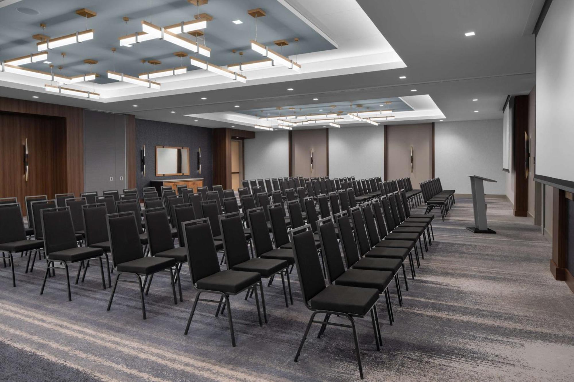 Hotel West & Main Conshohocken, Tapestry Collection Hilton エクステリア 写真